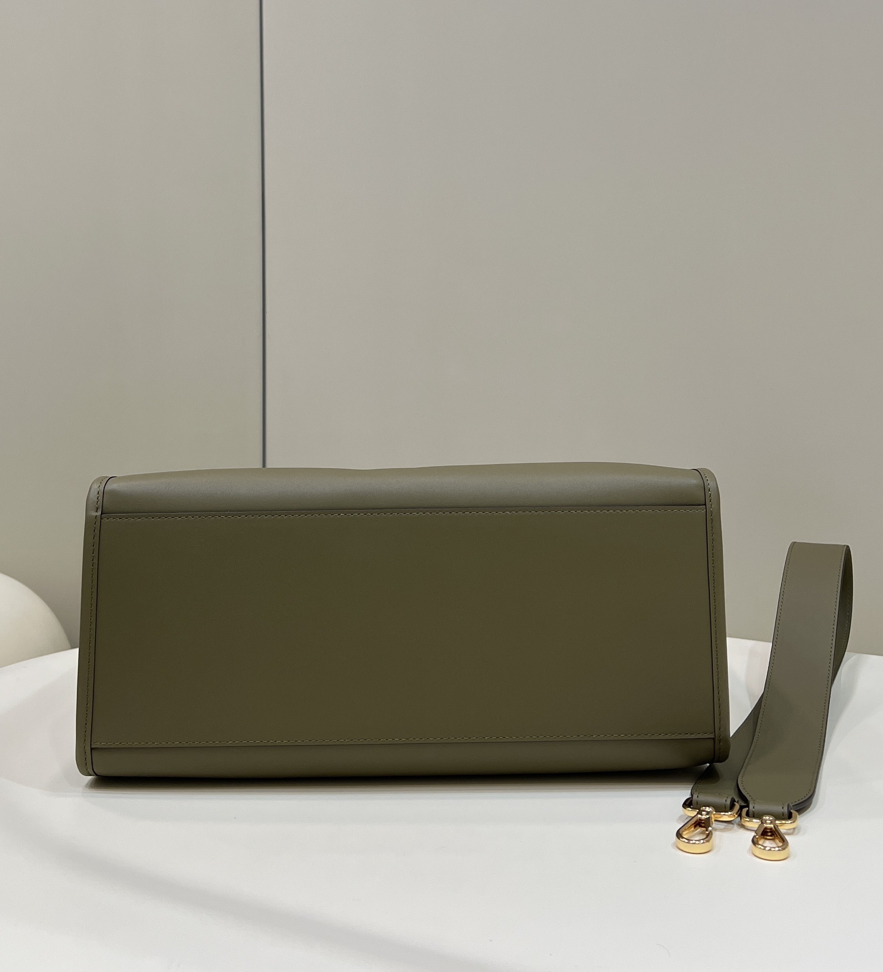 Bagsaaa F**di Sunshine Medium Tote Army Green - 35*17*31cm