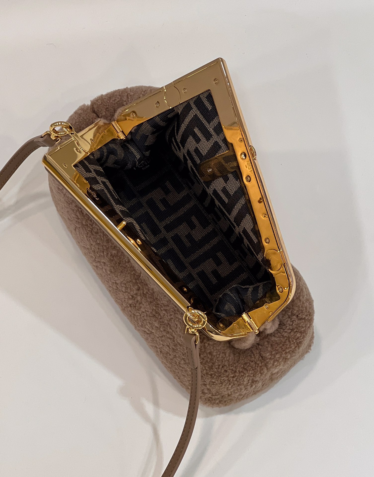 Bagsaaa F**di First Brown Shearling Bag - 26*9.5*18cm