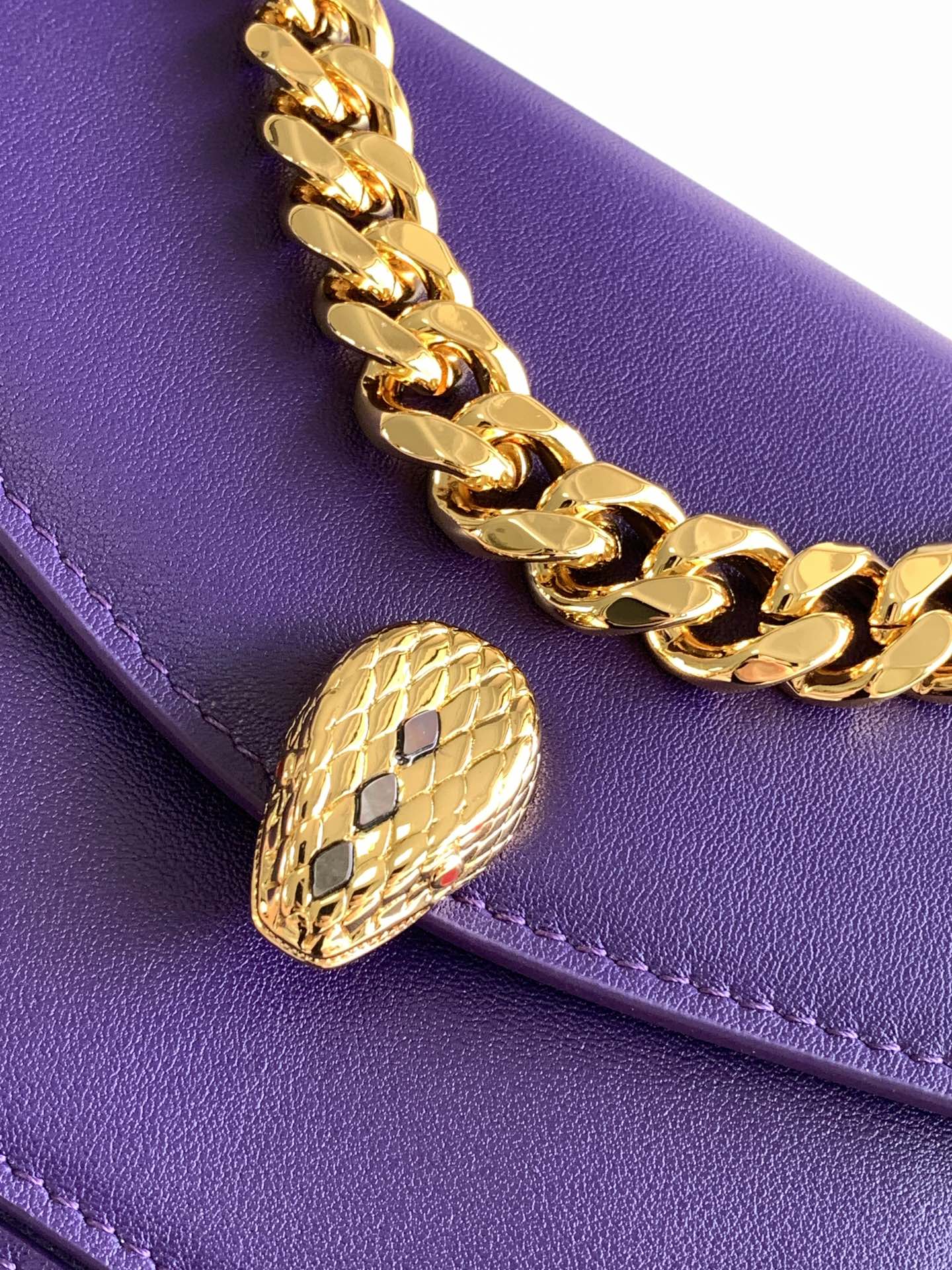 Bagsaaa Bv1g*ai Serpenti East-West Maxi Chain Shoulder Bag In Purple - 20*14*8.5cm