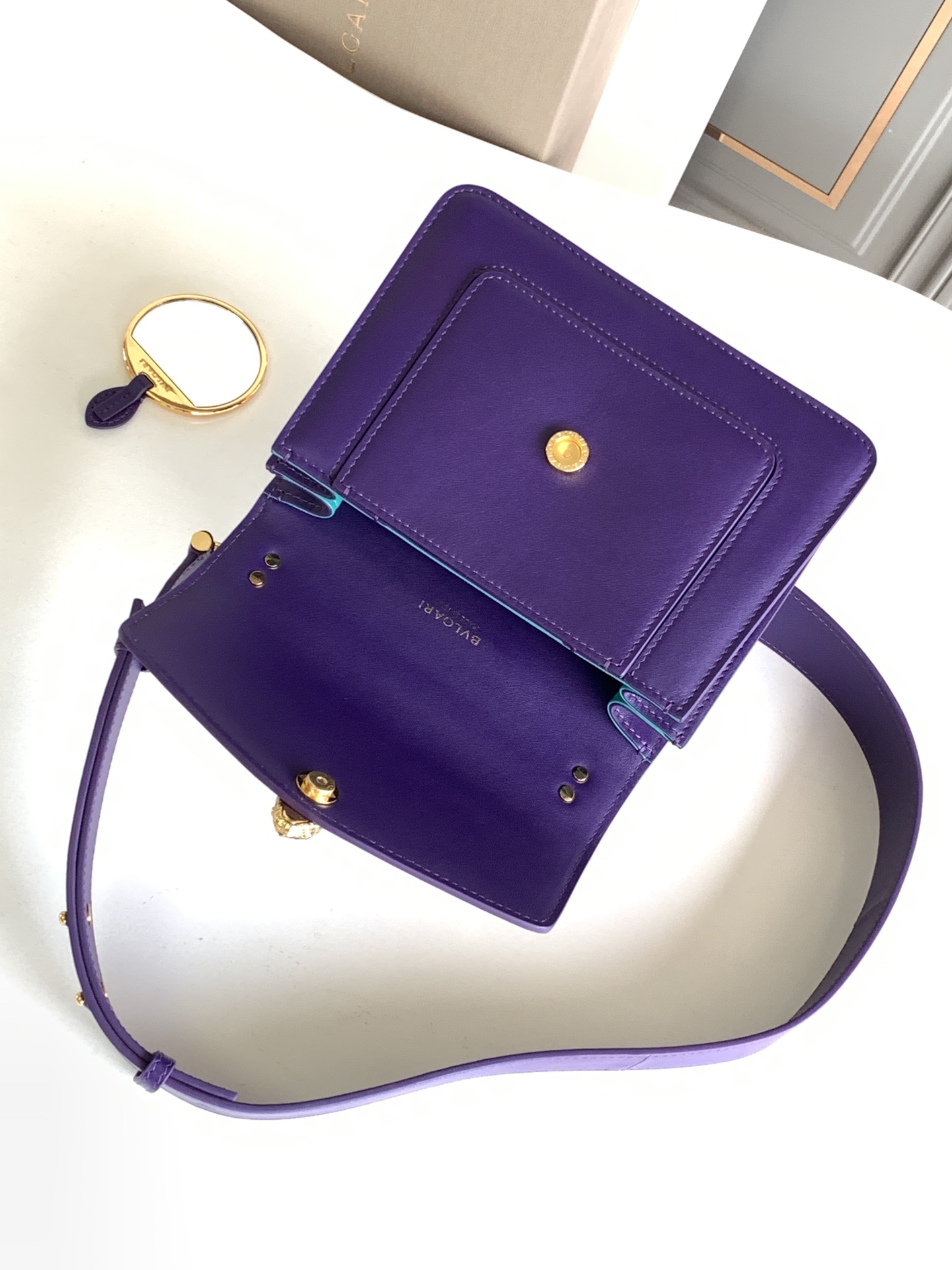 Bagsaaa Bv1g*ai Serpenti East-West Maxi Chain Shoulder Bag In Purple - 20*14*8.5cm