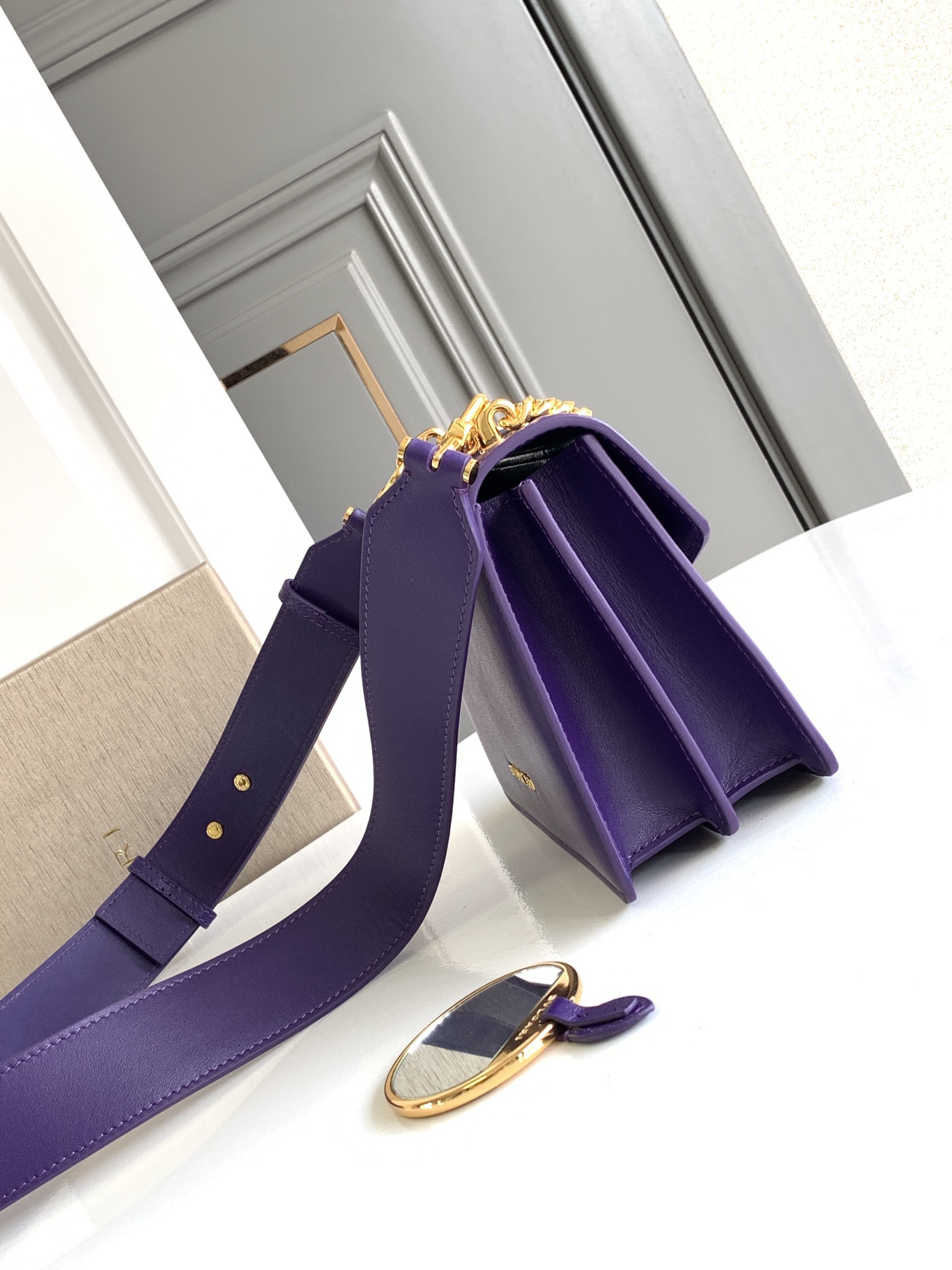 Bagsaaa Bv1g*ai Serpenti East-West Maxi Chain Shoulder Bag In Purple - 20*14*8.5cm