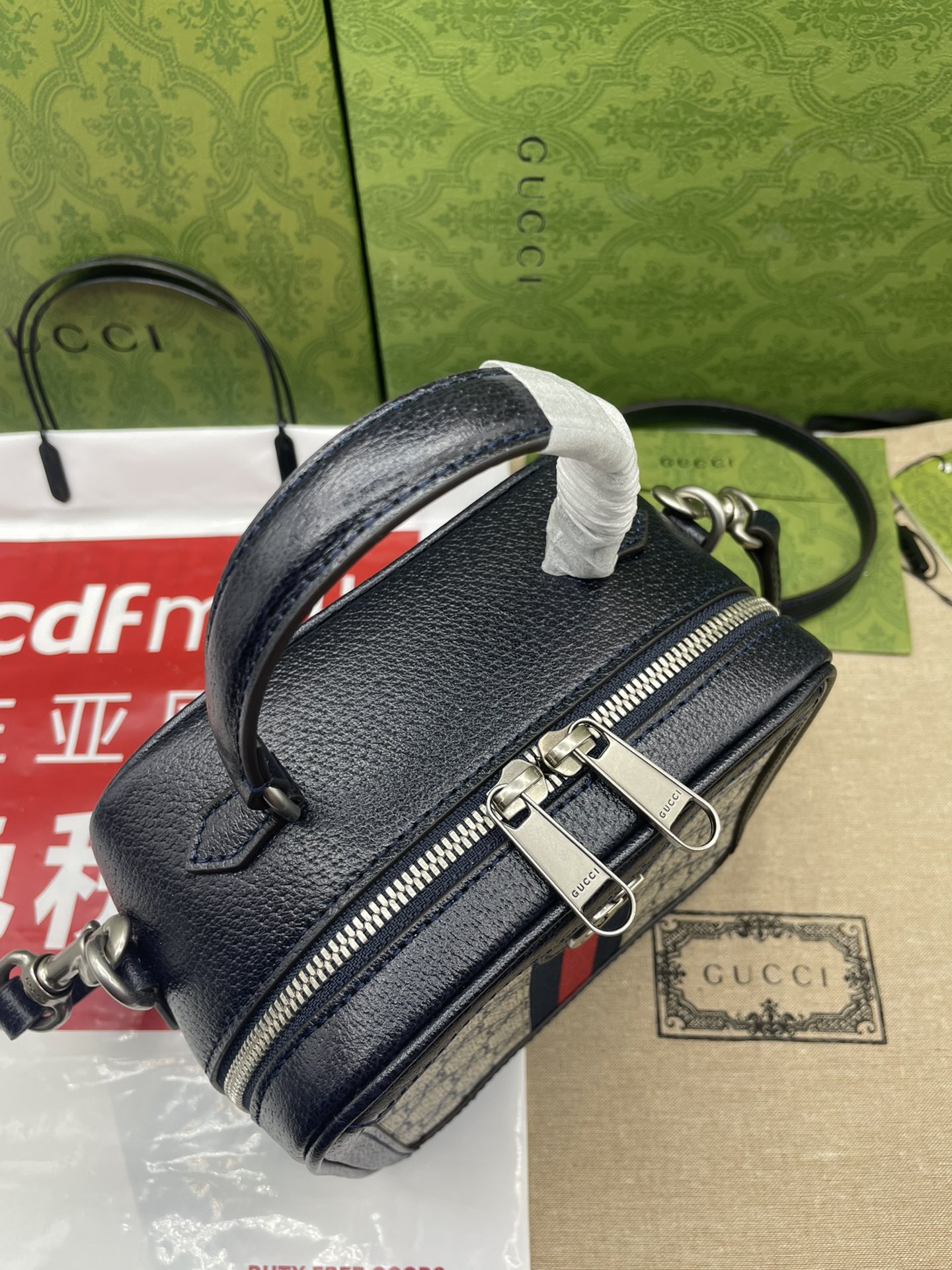 Bagsaa Gvc*1 GG Mini Shoulder Bag In Blue - 17x16.5x9.5cm