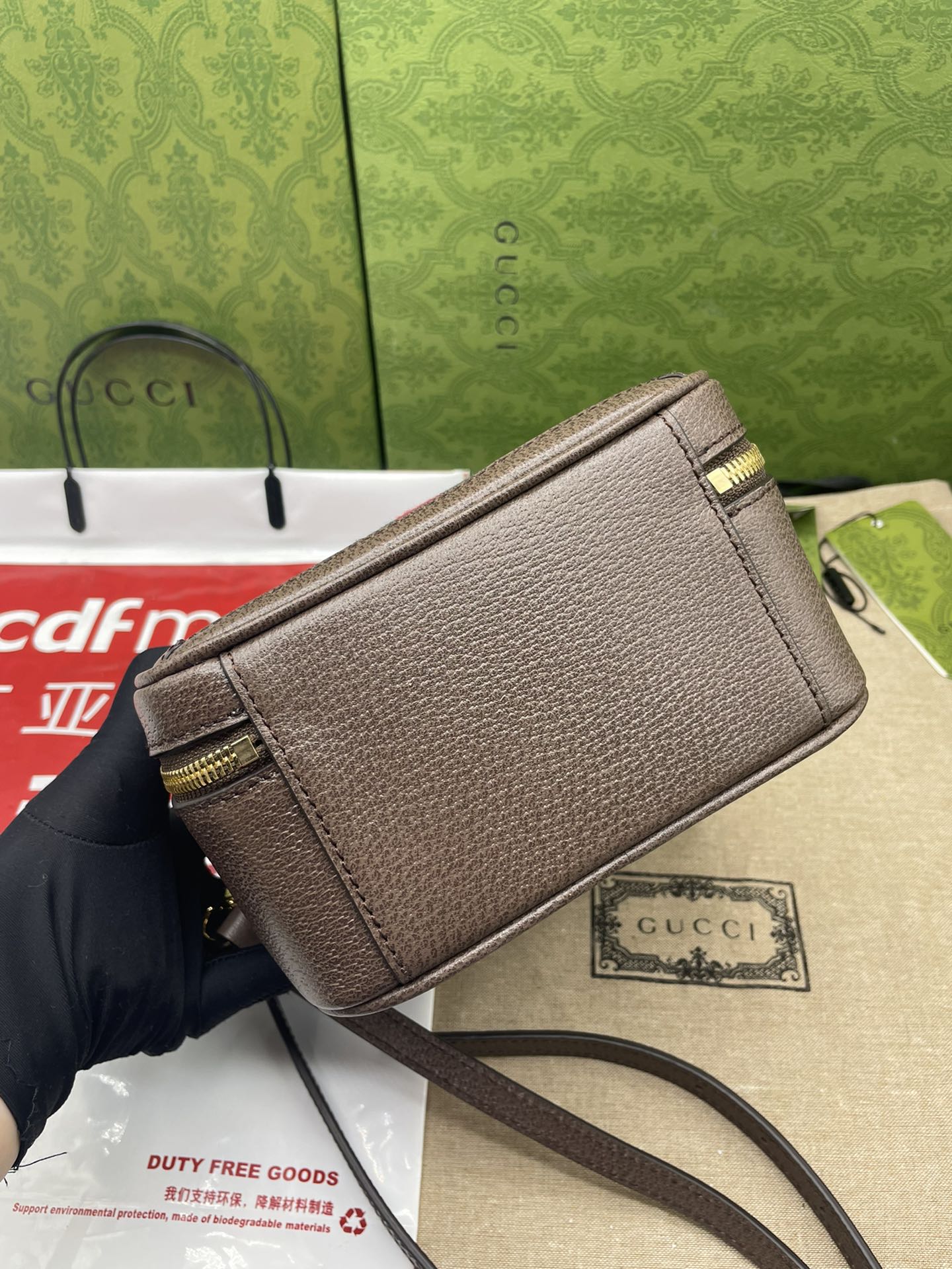 Bagsaa Gvc*1 GG Mini Shoulder Bag In Beige - 17x16.5x9.5cm