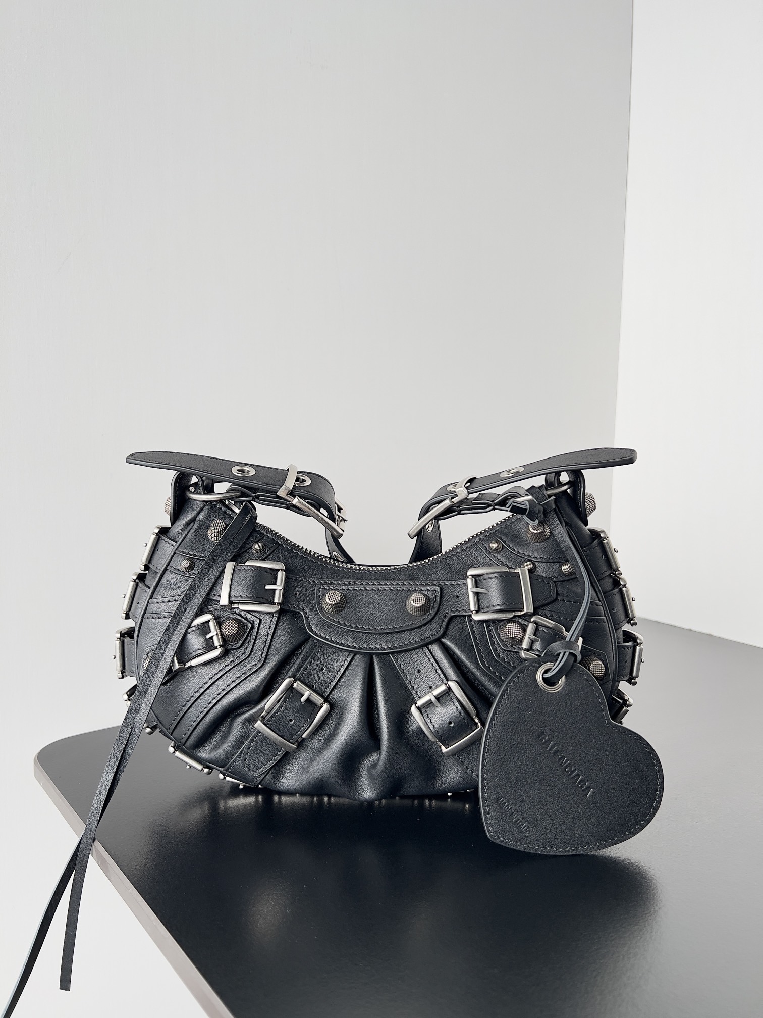 Bagsaaa Ba1en*iaga Le Cagole bag in black - 25.9*16*9.9cm