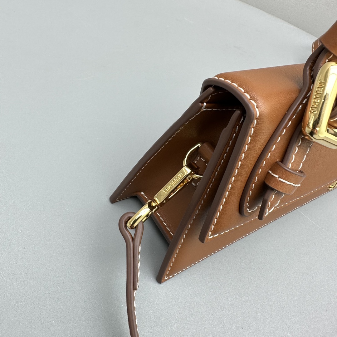 Bagsaaa Jacquemus chiquito crossbody bag brown - 21*10*6CM