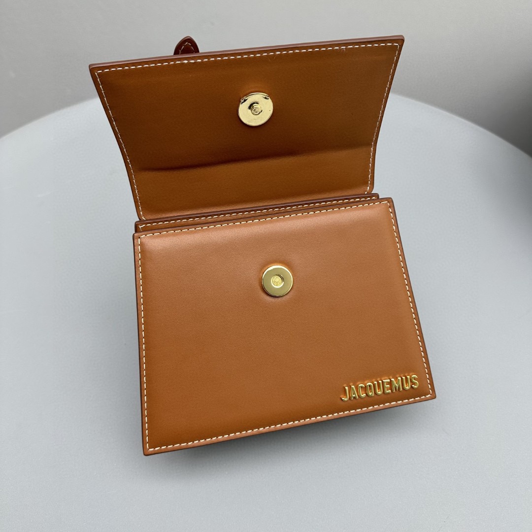 Bagsaaa Jacuqemus Le Chiquito Moyen Bag In Brown 18*15.5*8CM