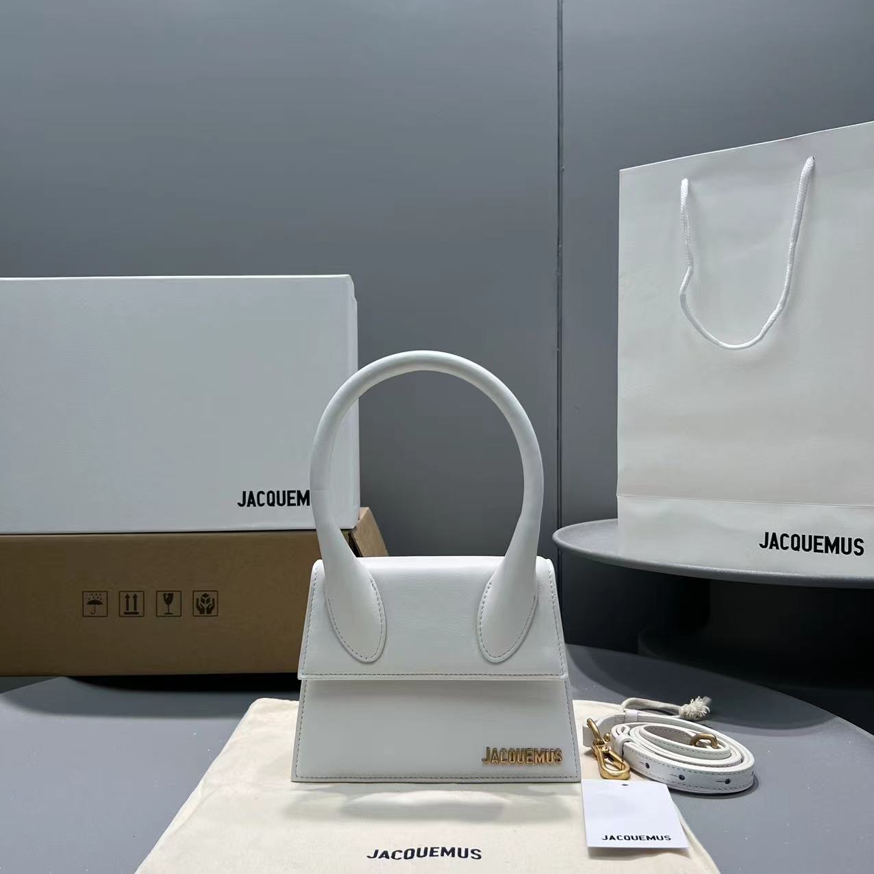Bagsaaa Jacuqemus Le Chiquito Moyen Bag In White 18*15.5*8CM