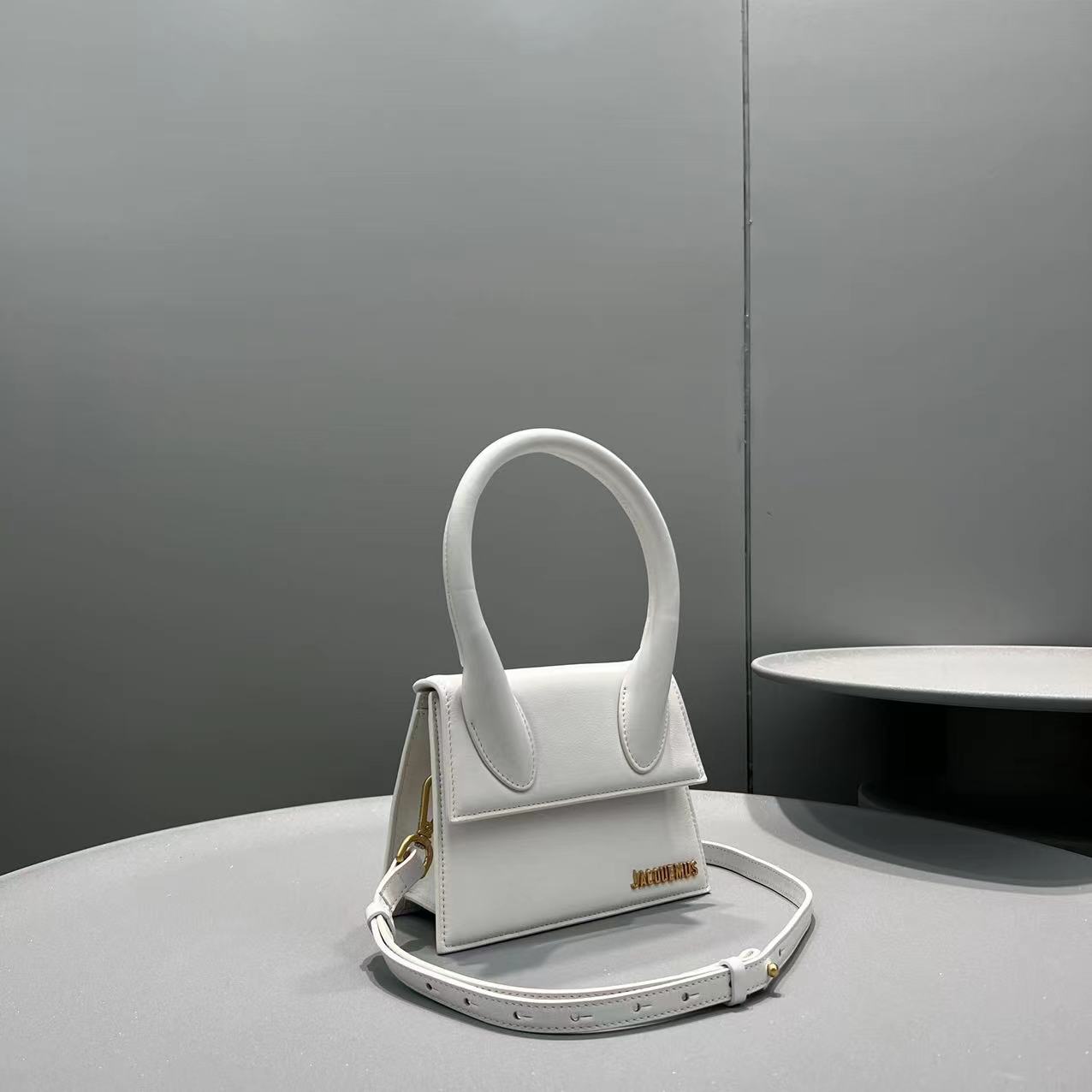 Bagsaaa Jacuqemus Le Chiquito Moyen Bag In White 18*15.5*8CM