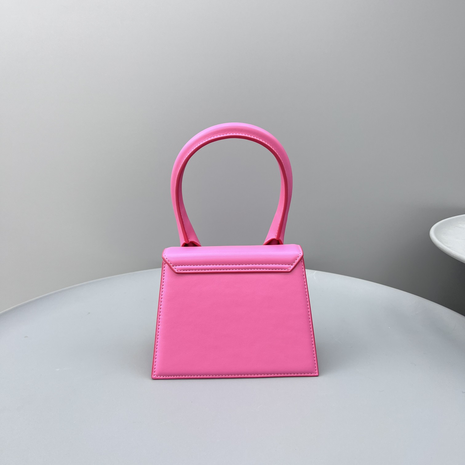 Bagsaaa Jacuqemus Le Chiquito Moyen Bag In Hot Pink 18*15.5*8CM