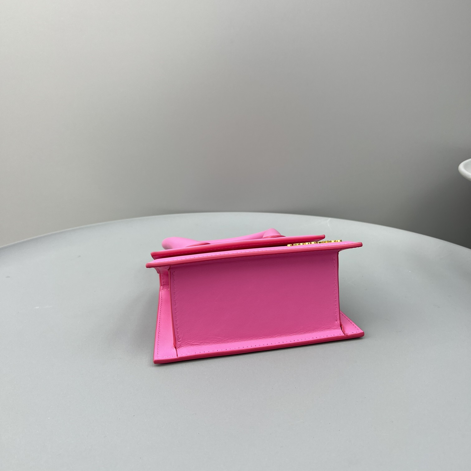 Bagsaaa Jacuqemus Le Chiquito Moyen Bag In Hot Pink 18*15.5*8CM