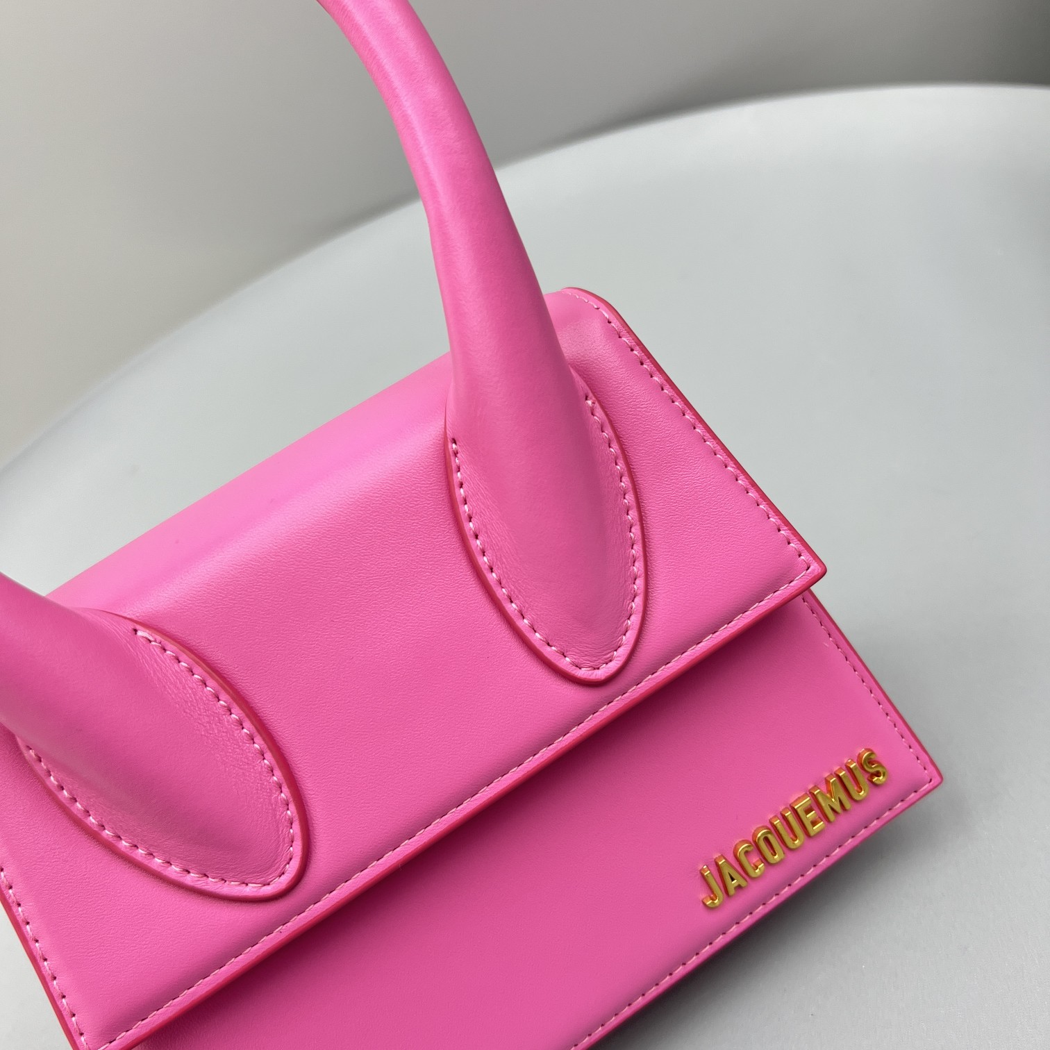 Bagsaaa Jacuqemus Le Chiquito Moyen Bag In Hot Pink 18*15.5*8CM