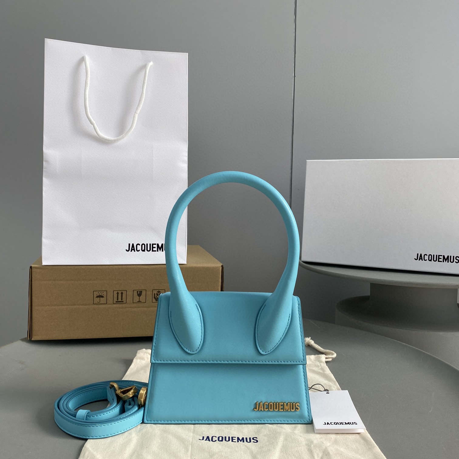 Bagsaaa Jacuqemus Le Chiquito Moyen Bag In Blue 18*15.5*8CM