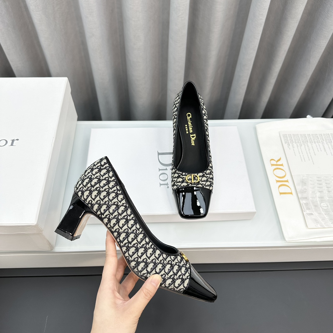 Bagsaaa D10r Black Heels 02