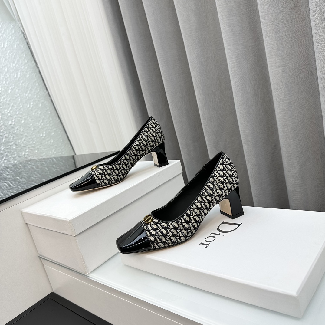 Bagsaaa D10r Black Heels 02