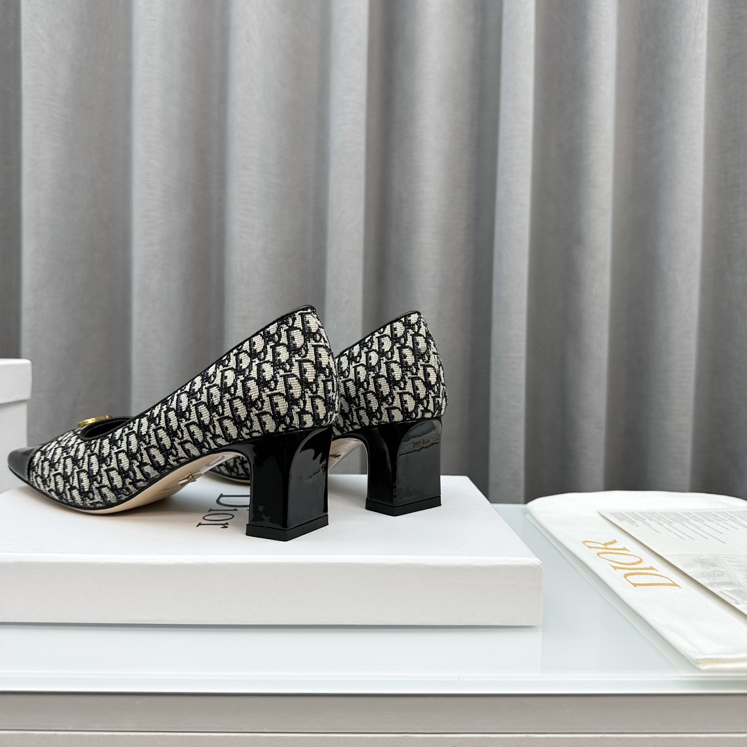 Bagsaaa D10r Black Heels 02