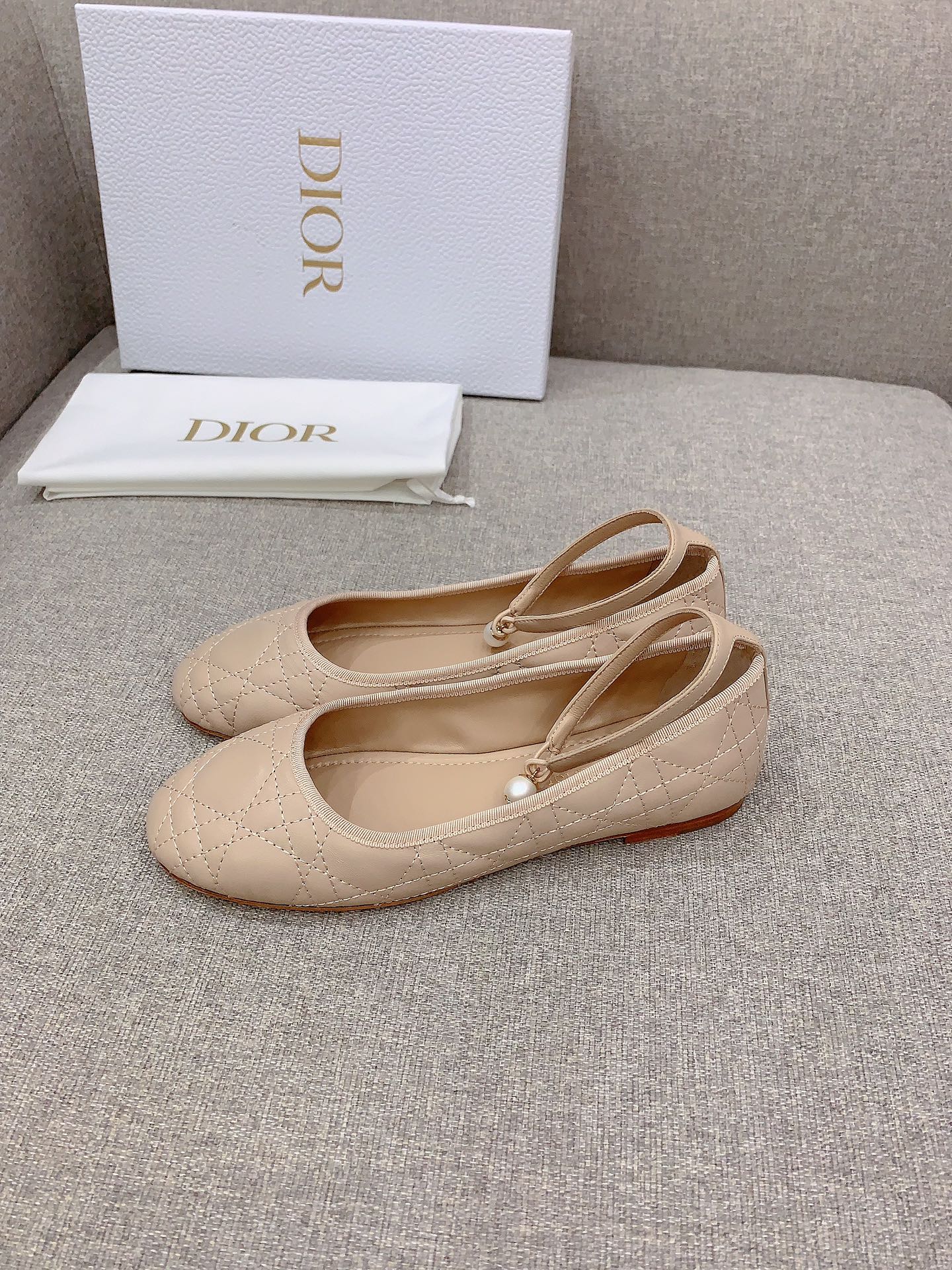 Bagsaaa D10r Ballet Flat Nude Quilted Cannage Calfskin 02