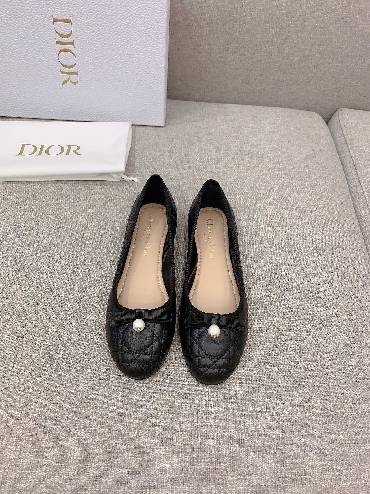Bagsaaa D10r Ballet Flat Black Quilted Cannage Calfskin