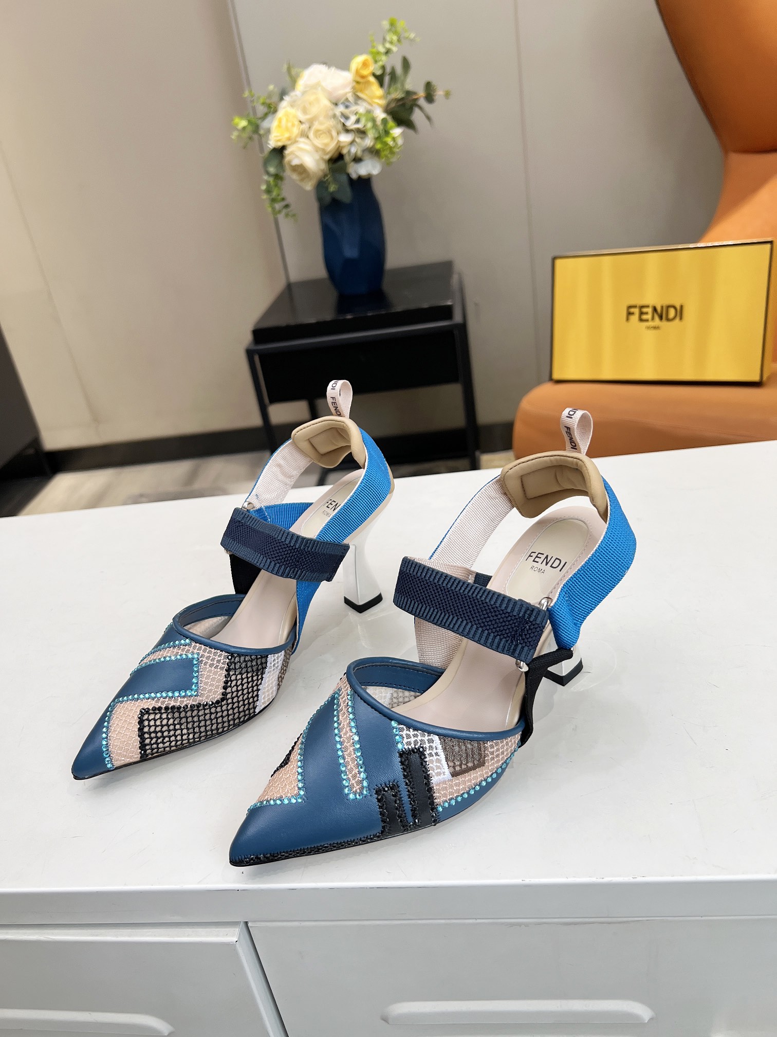 Bagsaaa F**di Colibrì High-heeled slingbacks blue