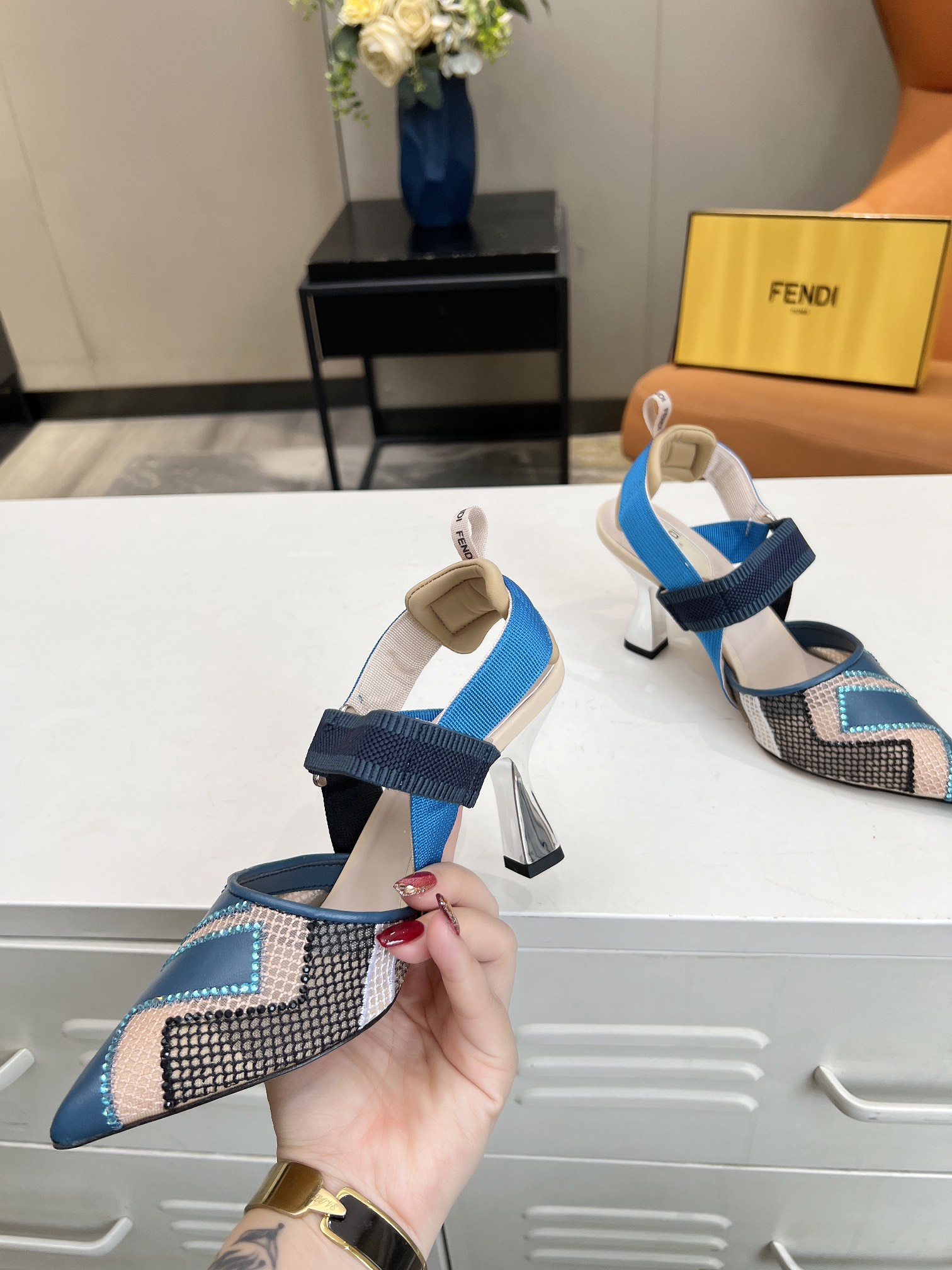 Bagsaaa F**di Colibrì High-heeled slingbacks blue