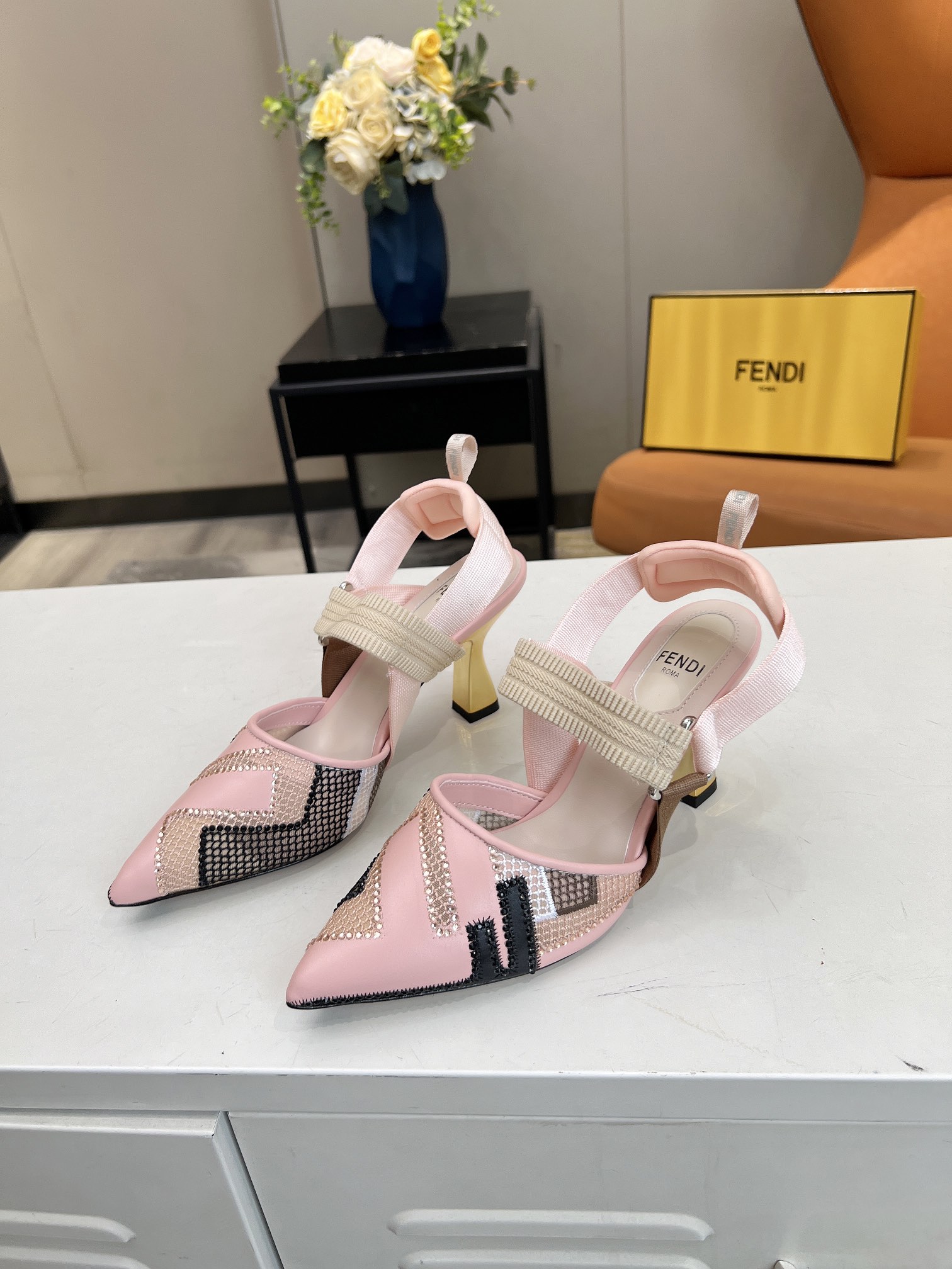 Bagsaaa F**di Colibrì High-heeled slingbacks pink