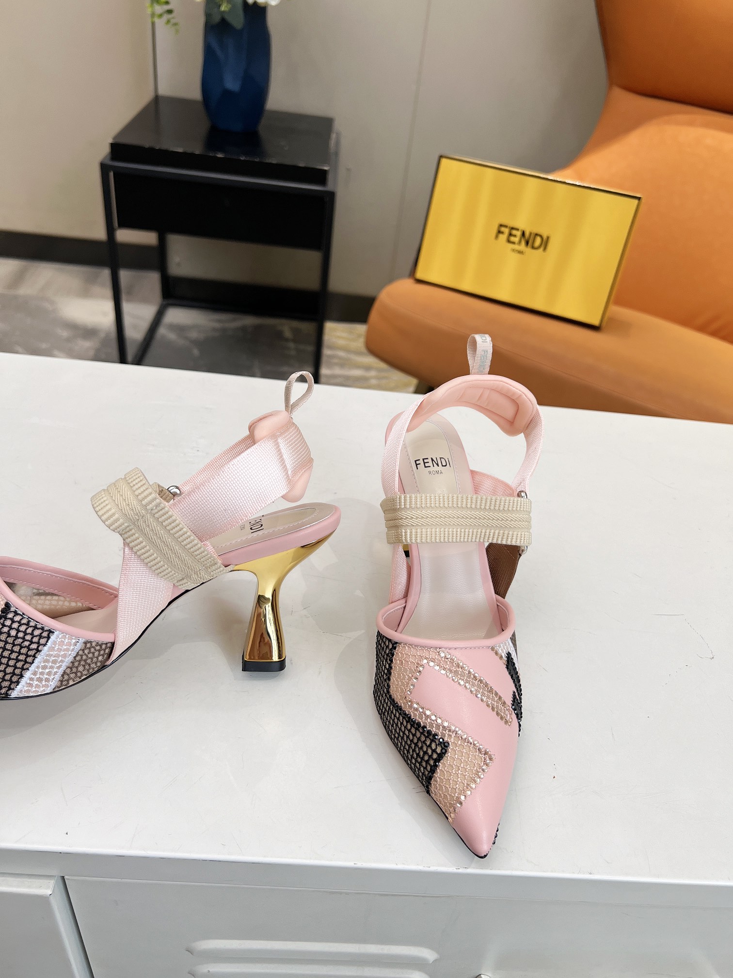 Bagsaaa F**di Colibrì High-heeled slingbacks pink