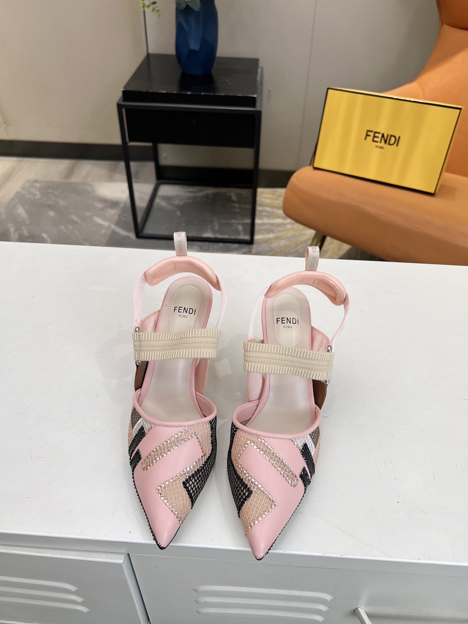 Bagsaaa F**di Colibrì High-heeled slingbacks pink