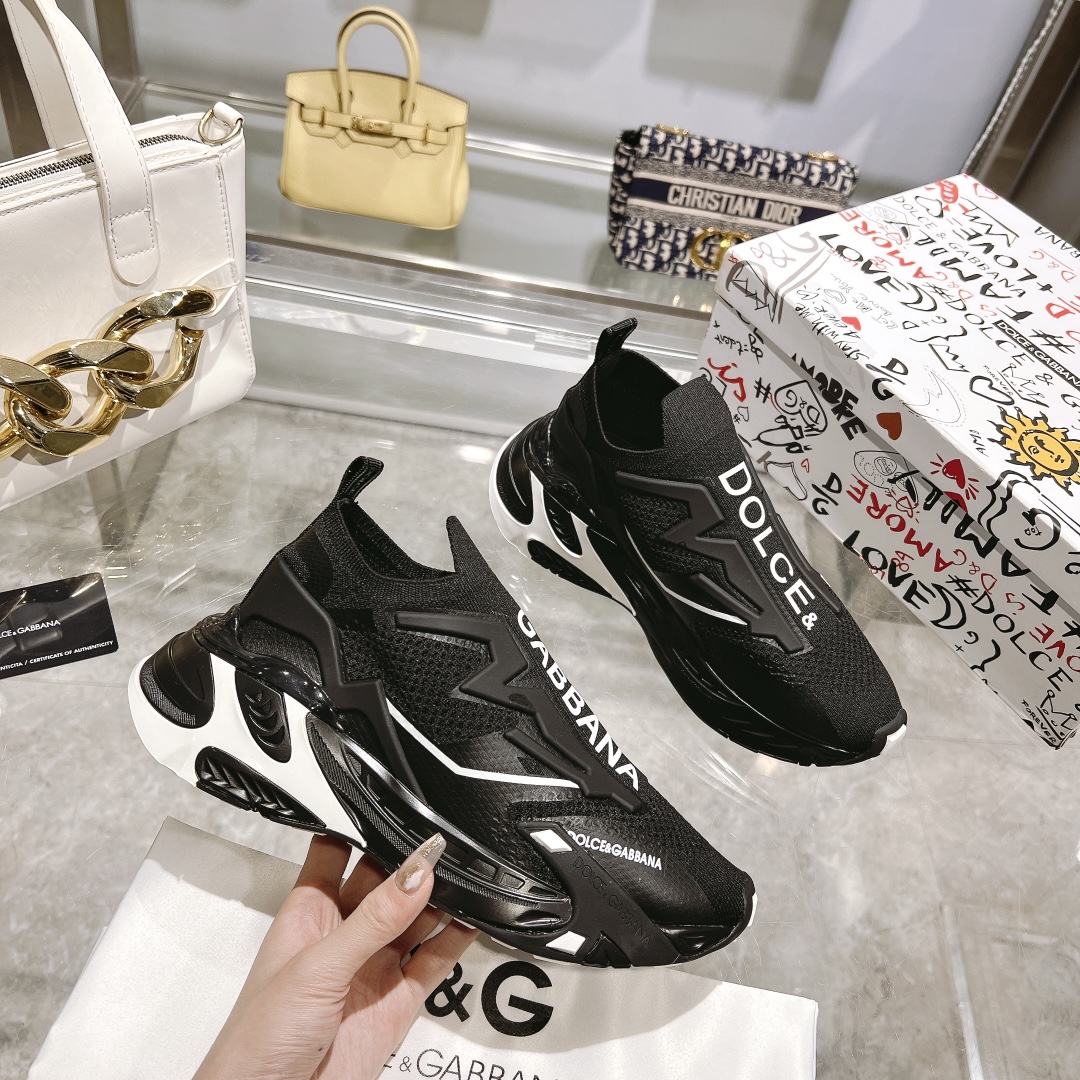 Bagsaaa Docle & Gabbana Black Sneakers