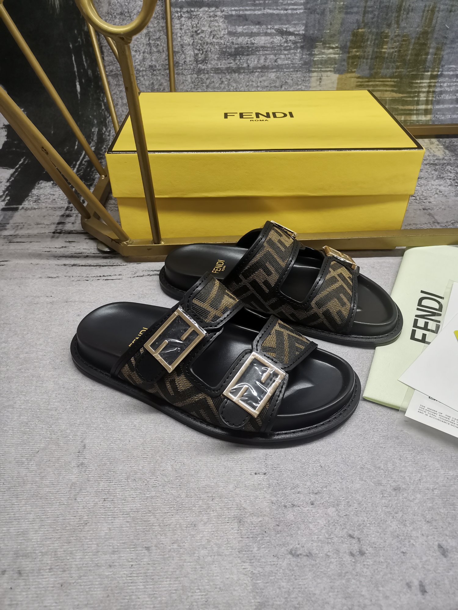Bagsaaa F**di Feel FF chenille slides in black