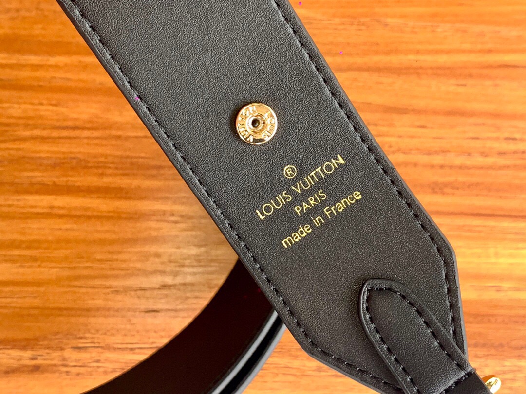 Bagsaaa L0vis Vvtt0n Leather Monogram Black Strap