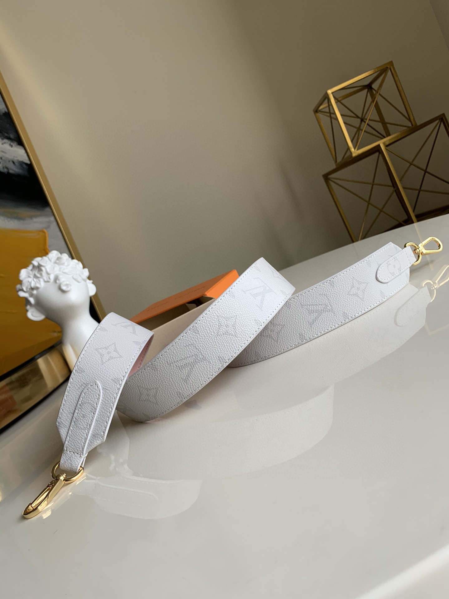 Bagsaaa L0vis Vvtt0n Leather Monogram White Strap