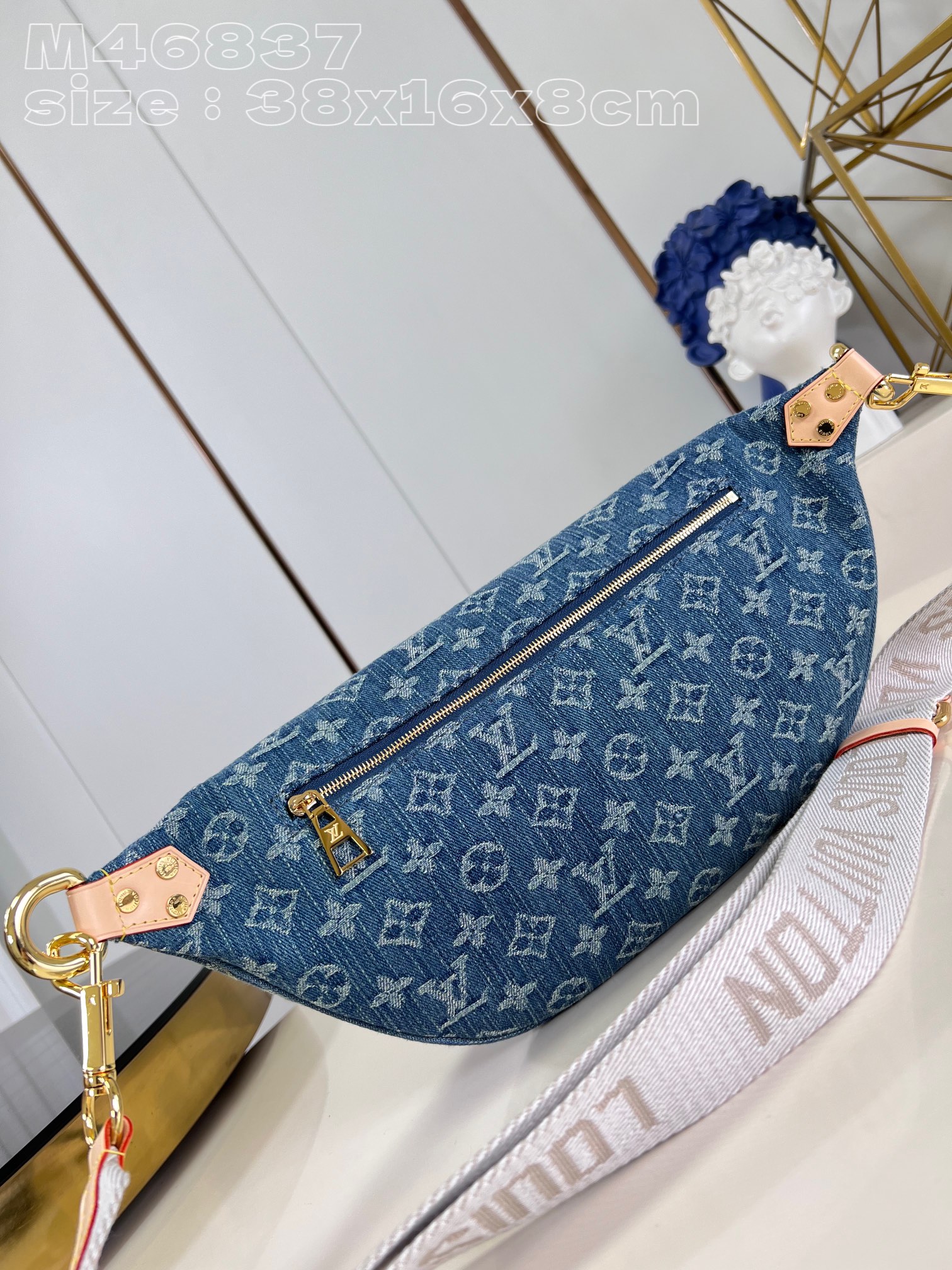 Bagsaaa L0vis Vvtt0n M46837 High Rise Denim Blue Bumbag - 38 x 16 x 8 cm