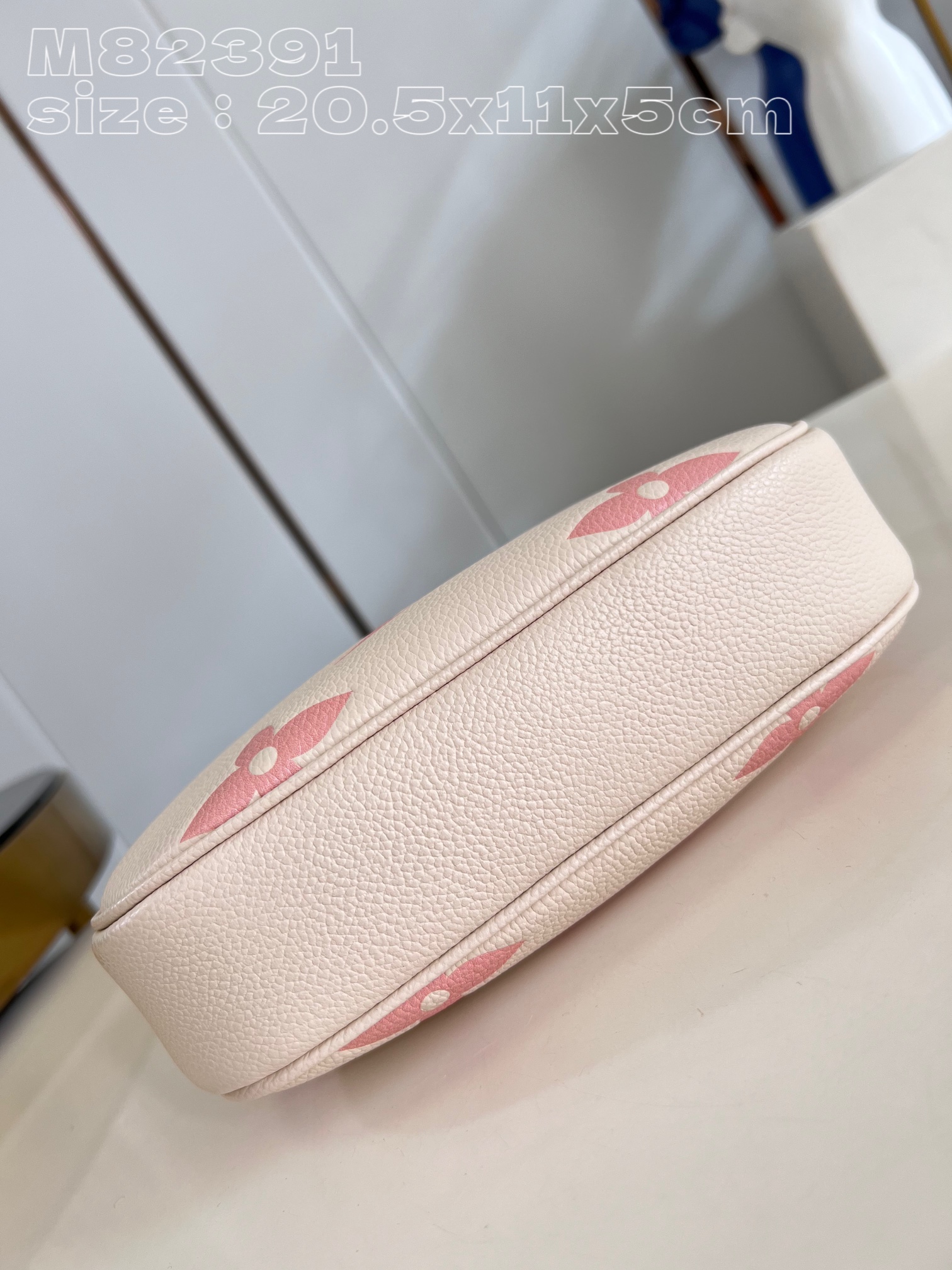 Bagsaaa L0vis Vvtt0n Mini Moon Ivory & Pink - M82519 - 21x11x5cm