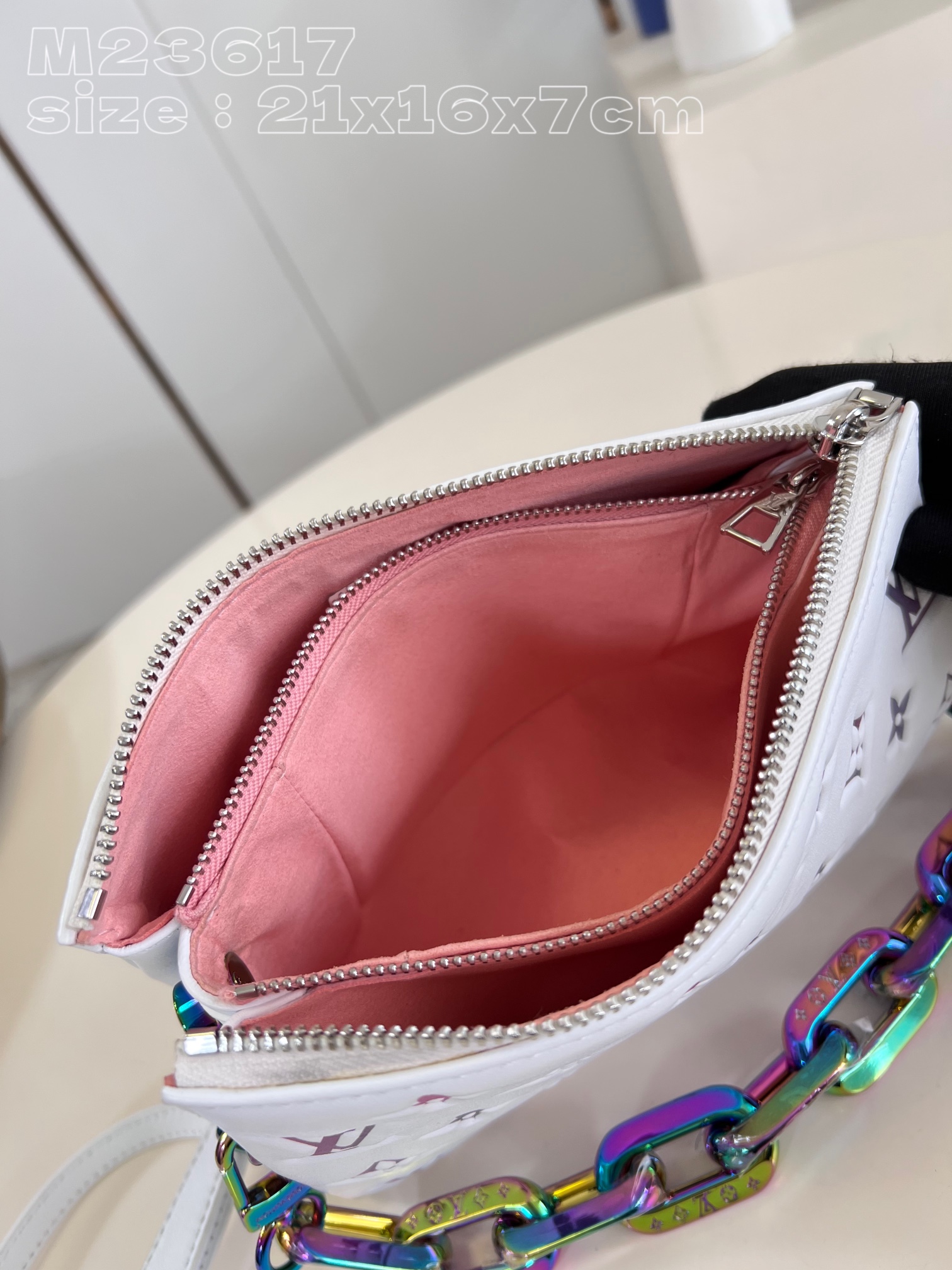 Bagsaaa L0vis Vvtt0n Coussin PM Ski H32 White - 26 x 20 x 12 cm