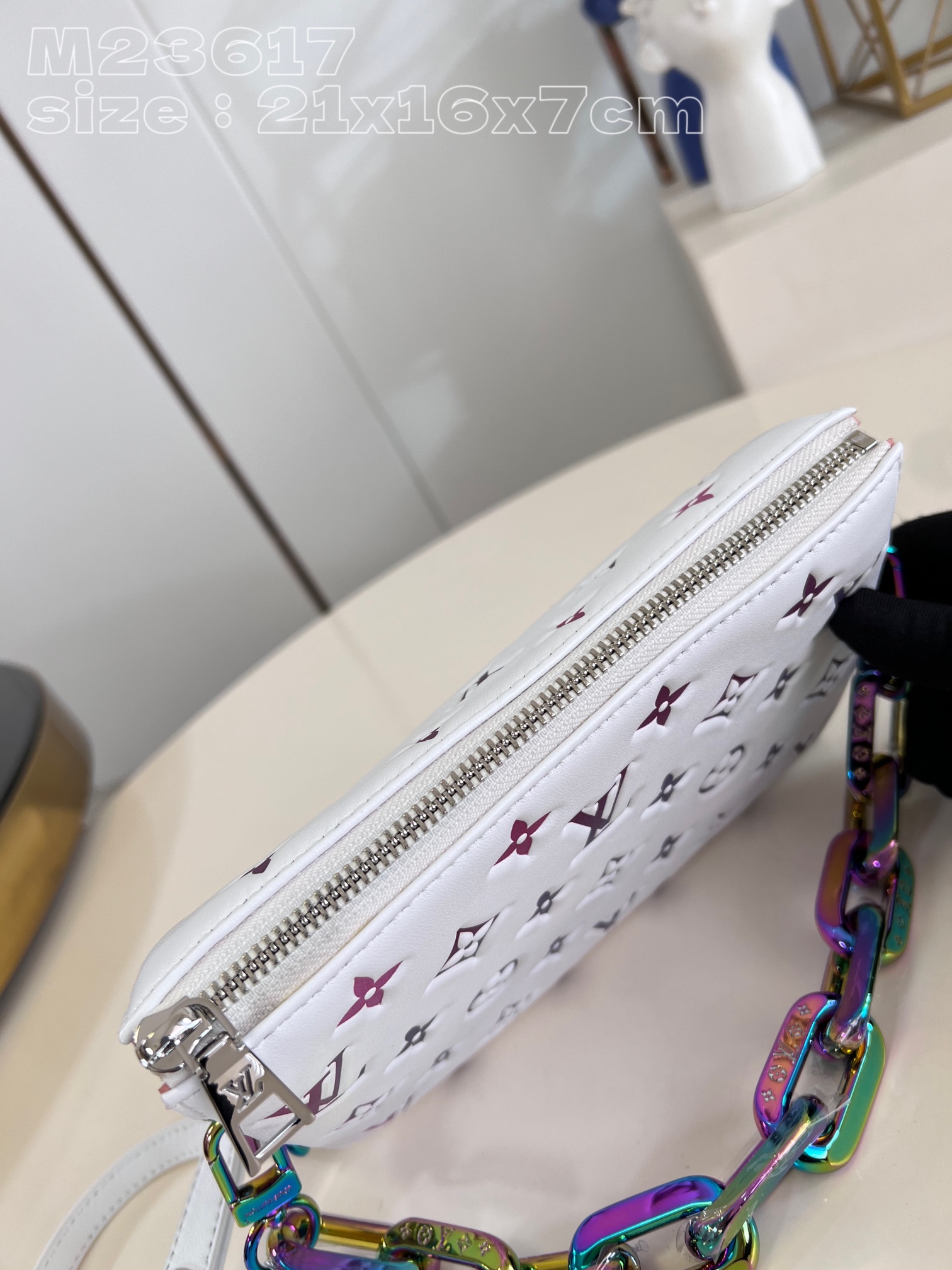 Bagsaaa L0vis Vvtt0n Coussin PM Ski H32 White - 26 x 20 x 12 cm