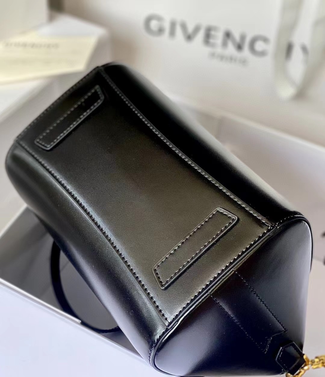 Bagsaaa Givenchy Mini Antigona Black - 22*27*13cm