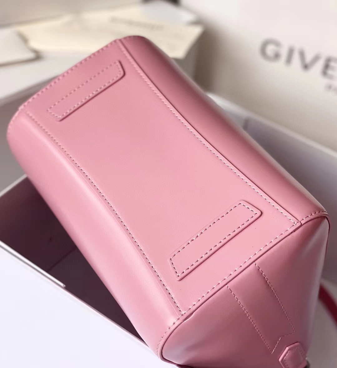 Bagsaaa Givenchy Mini Antigona Pink - 22*27*13cm