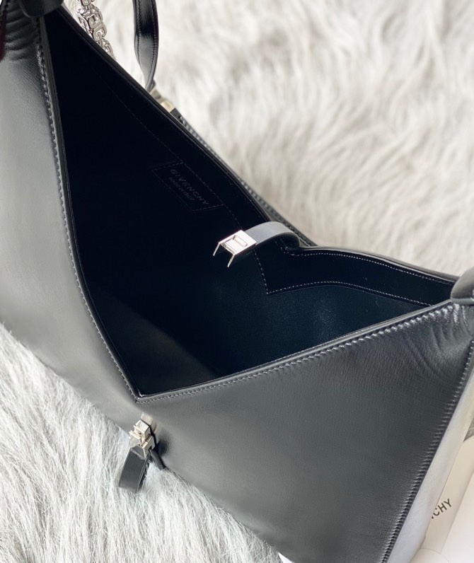 Bagsaaa Givenchy Cut-Out Small Shoulder Bag Black - 27*27*6cm