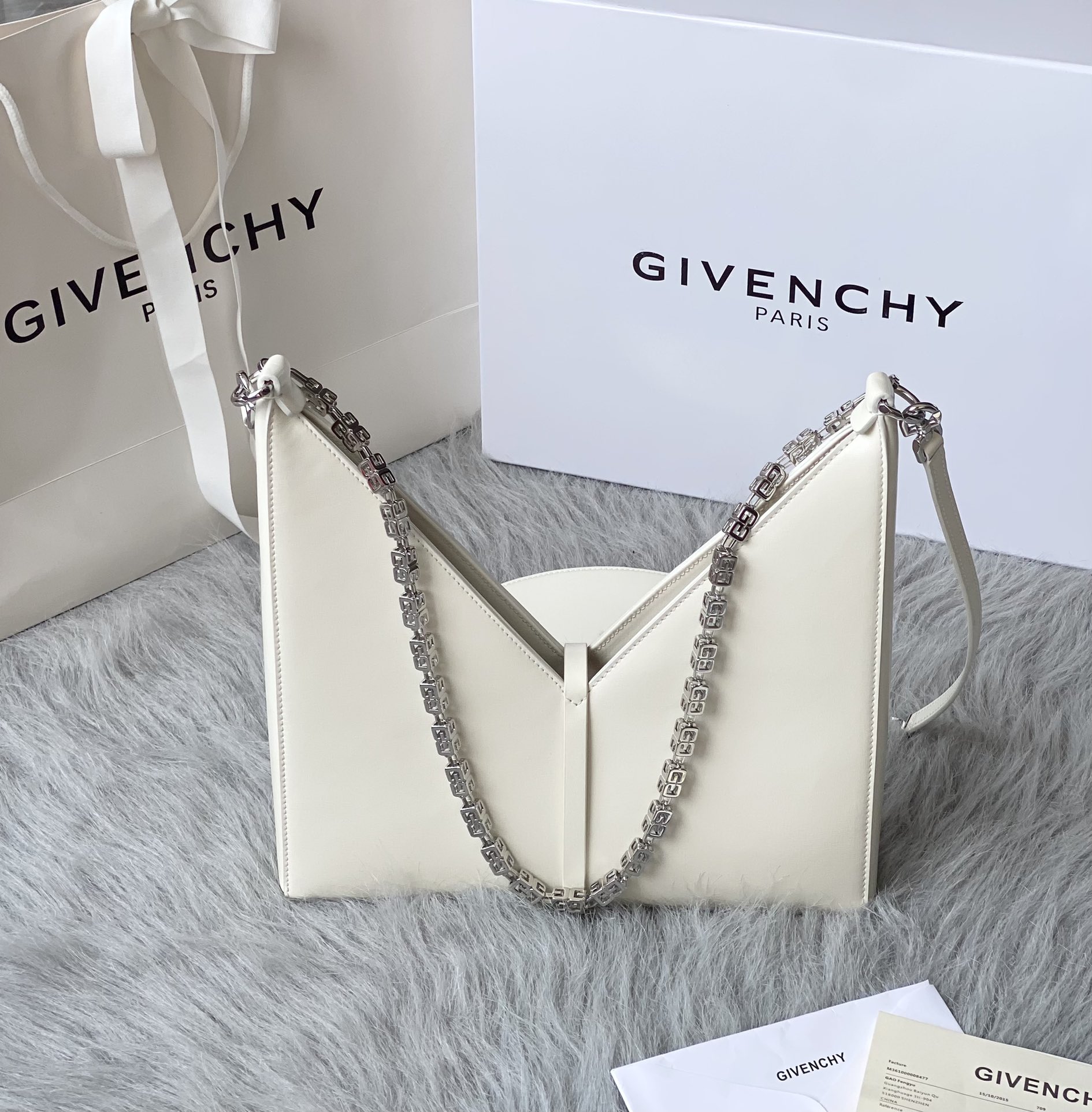 Bagsaaa Givenchy Cut-Out Small Shoulder Bag White - 27*27*6cm