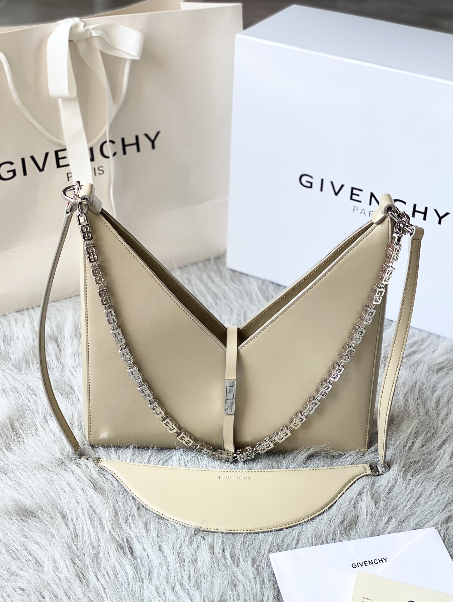 Bagsaaa Givenchy Cut-Out Small Shoulder Bag Beige - 27*27*6cm