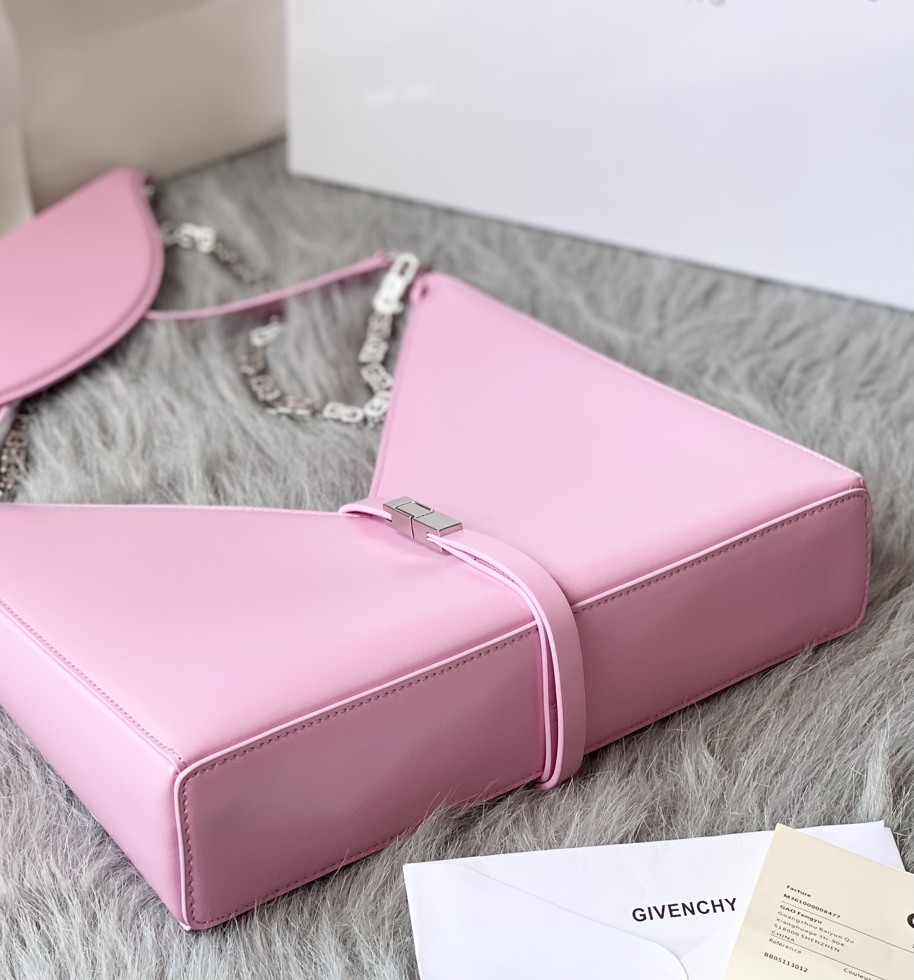 Bagsaaa Givenchy Cut-Out Small Shoulder Bag Pink - 27*27*6cm