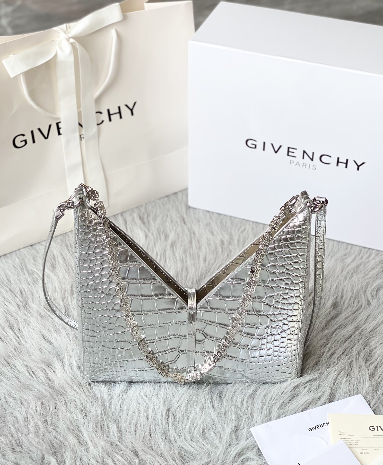 Bagsaaa Givenchy Cut-Out Small Shoulder Bag Silver - 27*27*6cm