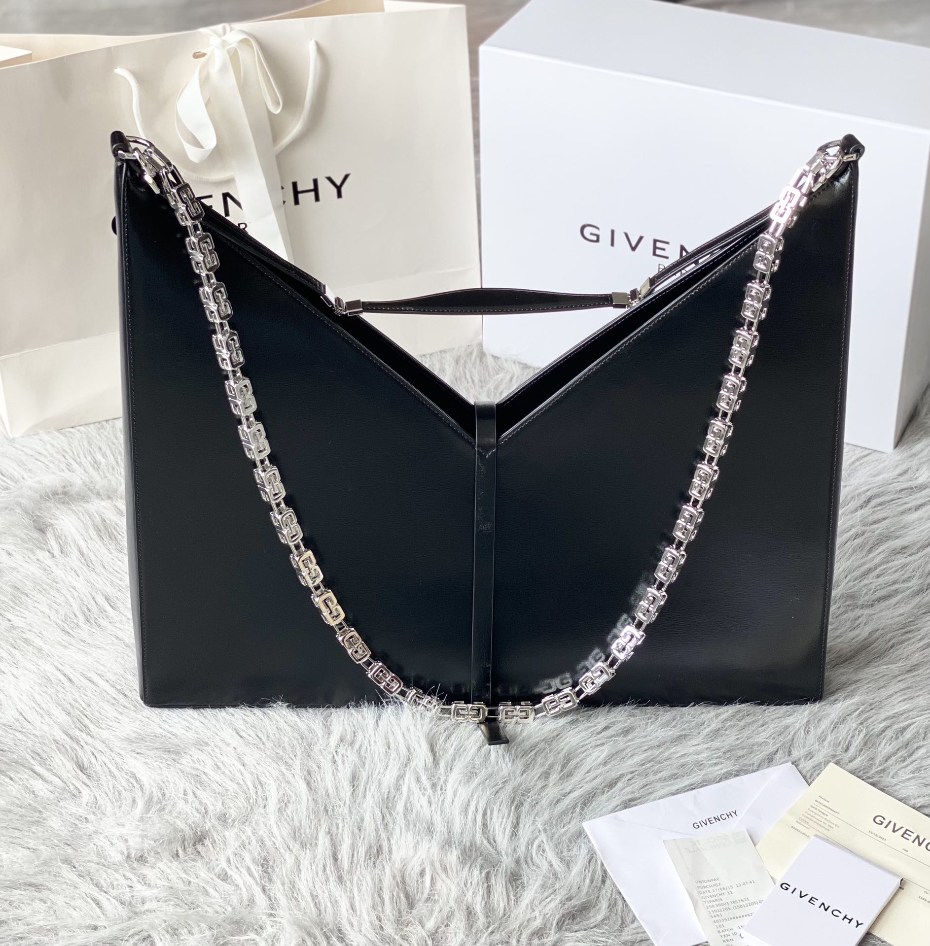 Bagsaaa Givenchy Cut-Out Large Shoulder Bag Black - 46*8*19cm