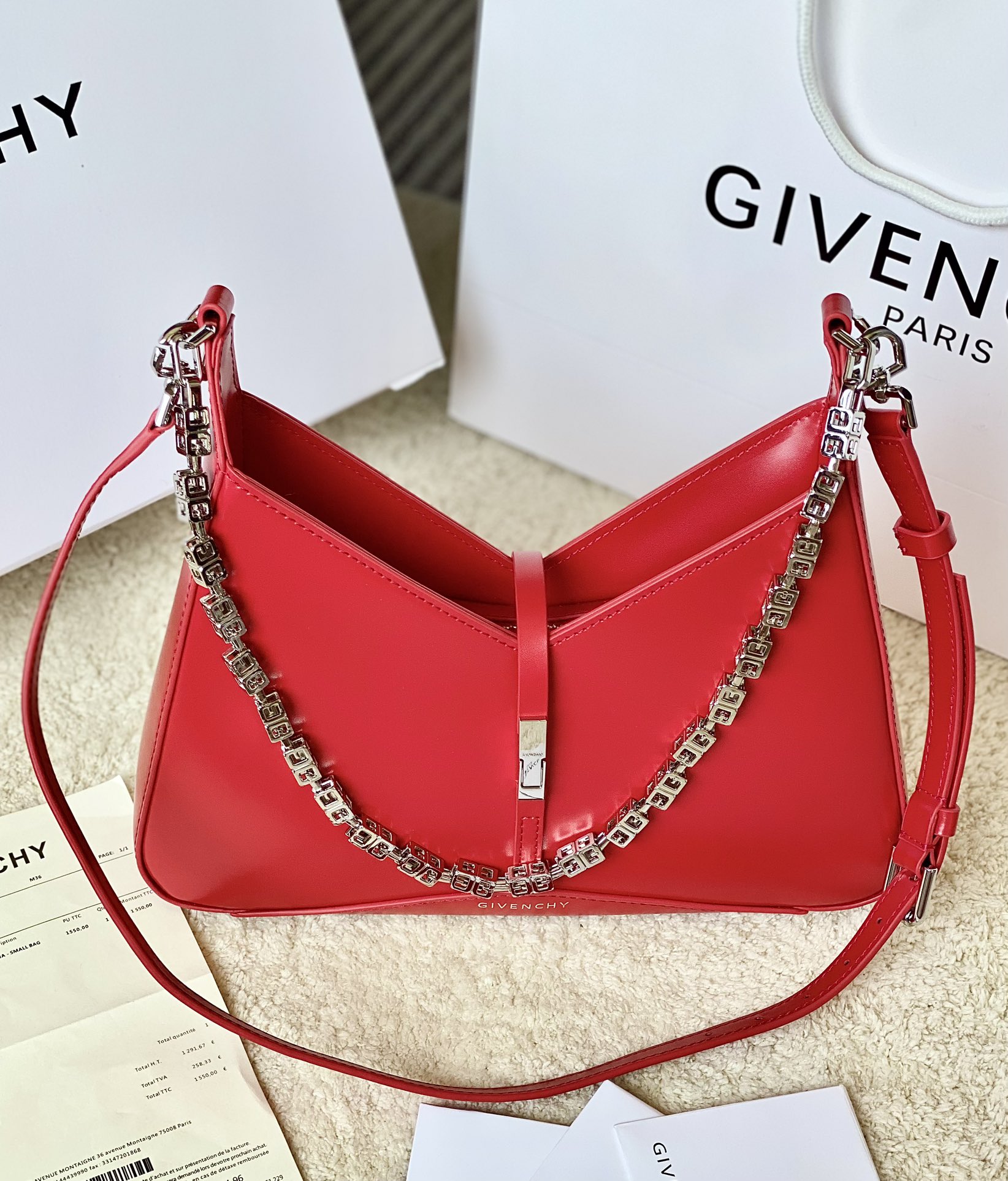 Bagsaaa Givenchy Cut Out Bag In Glossy Red Leather With Chain In Bianco