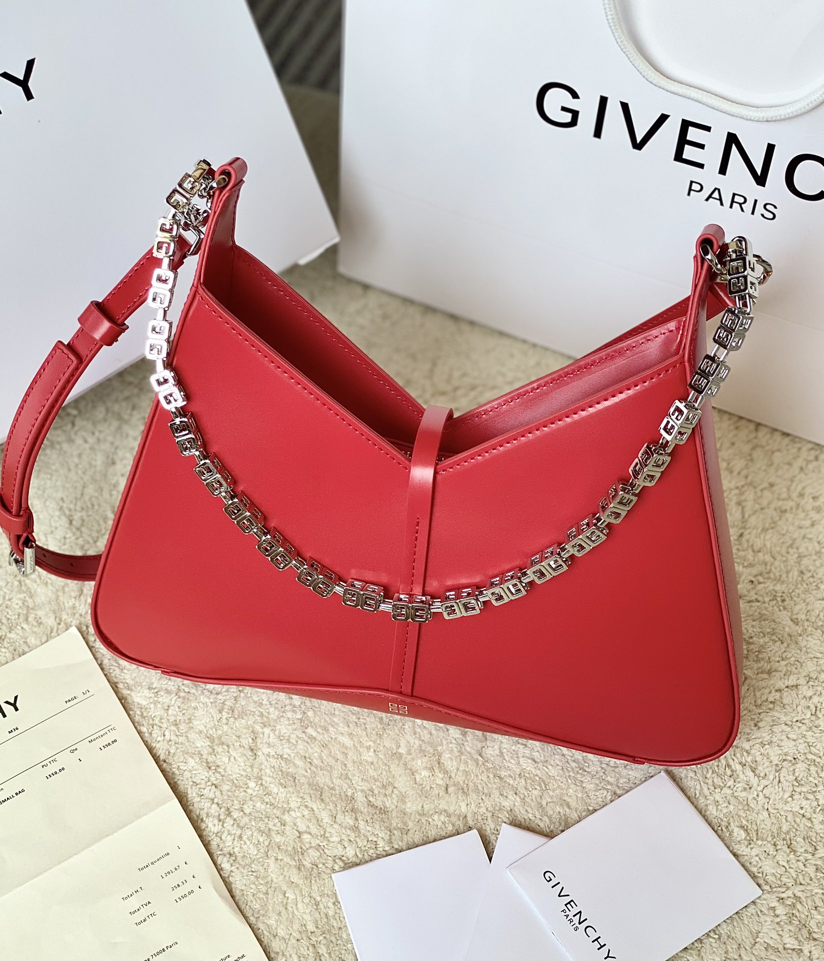 Bagsaaa Givenchy Cut Out Bag In Glossy Red Leather With Chain In Bianco