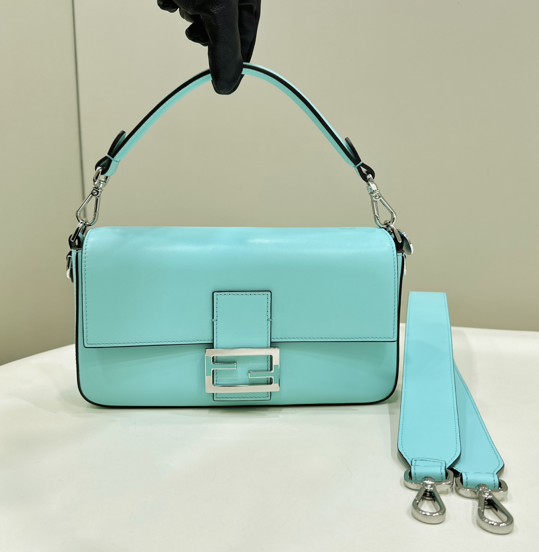 Bagsaaa F**di x T*f*ny & Co Baguette In Blue Leather 