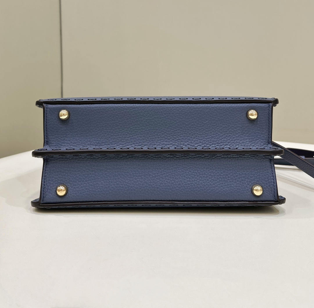 Bagsaaa F**di Peekaboo ISeeU Small Midnight blue Selleria bag with oversized topstitching