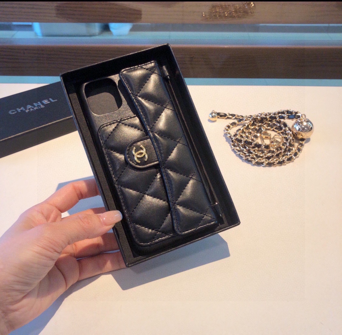 Bagsaaa Ch**el Flap Bag Black Quilted Lambskin Phone Case