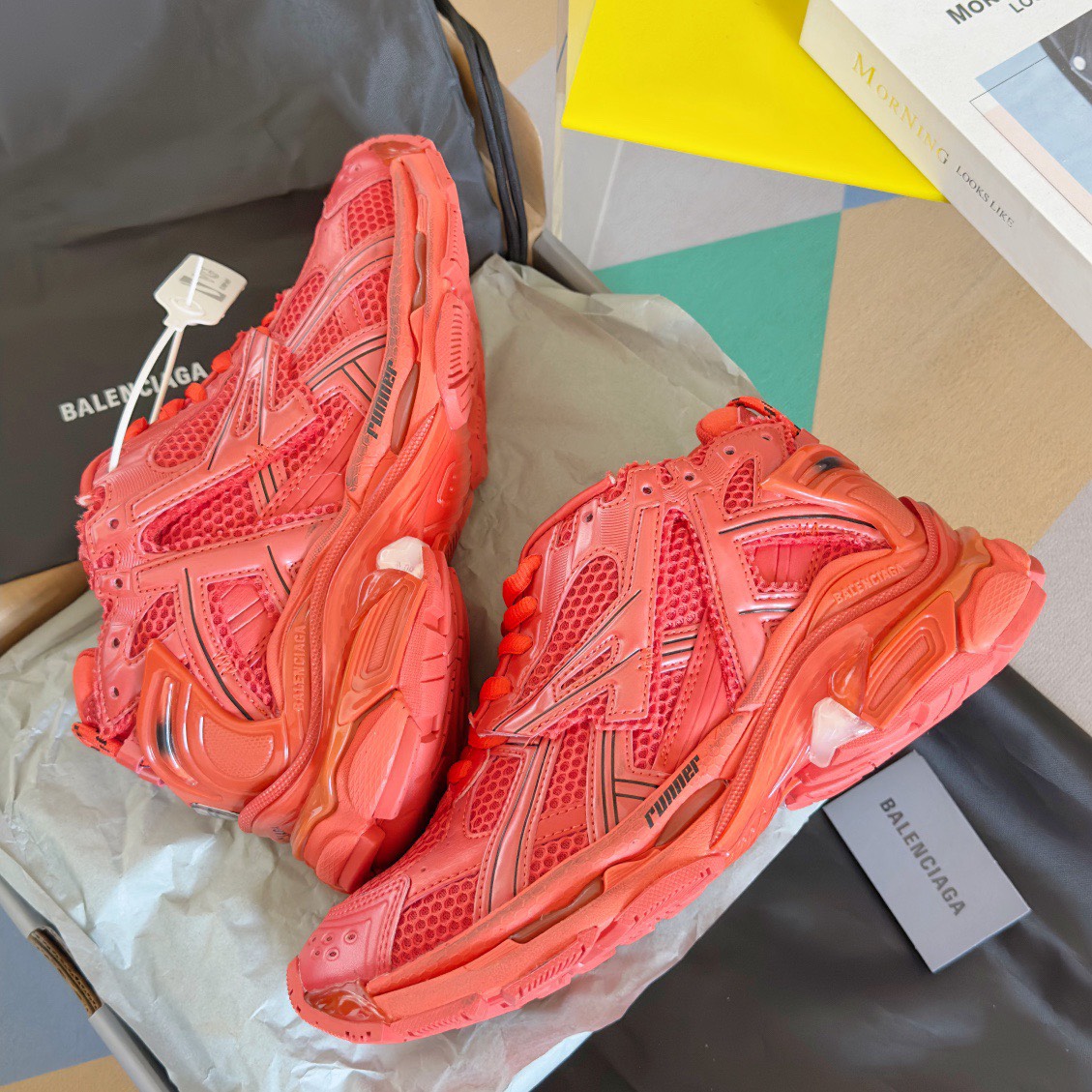 Bagsaaa Ba1en*iaga Runner panelled trainers Red