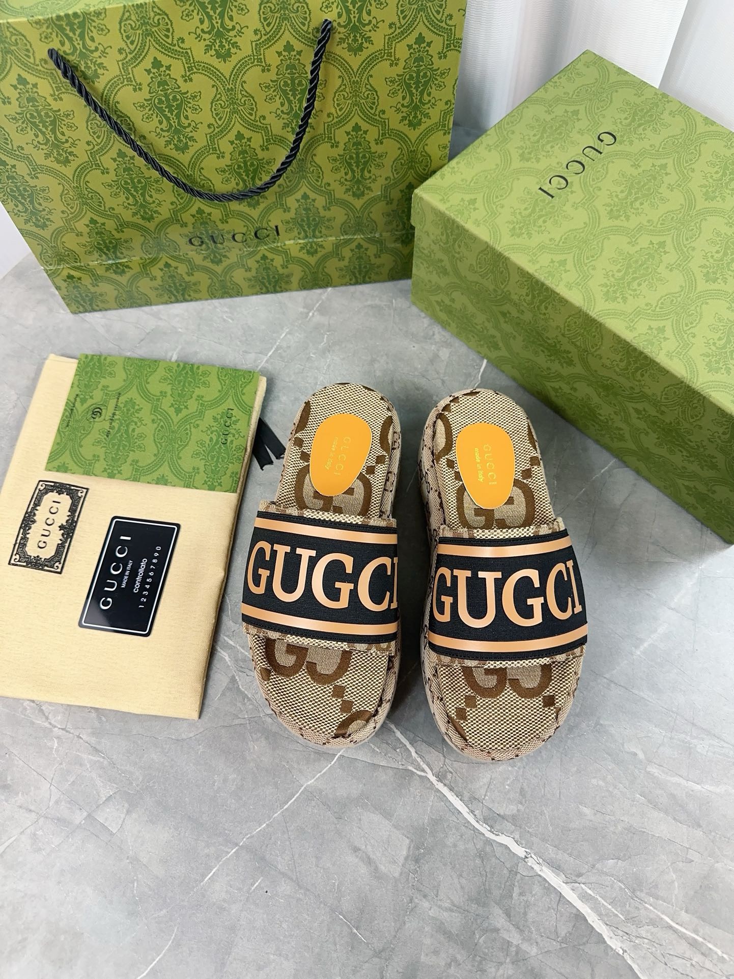 Bagsaaa Gvc*1 Platform In Beige
