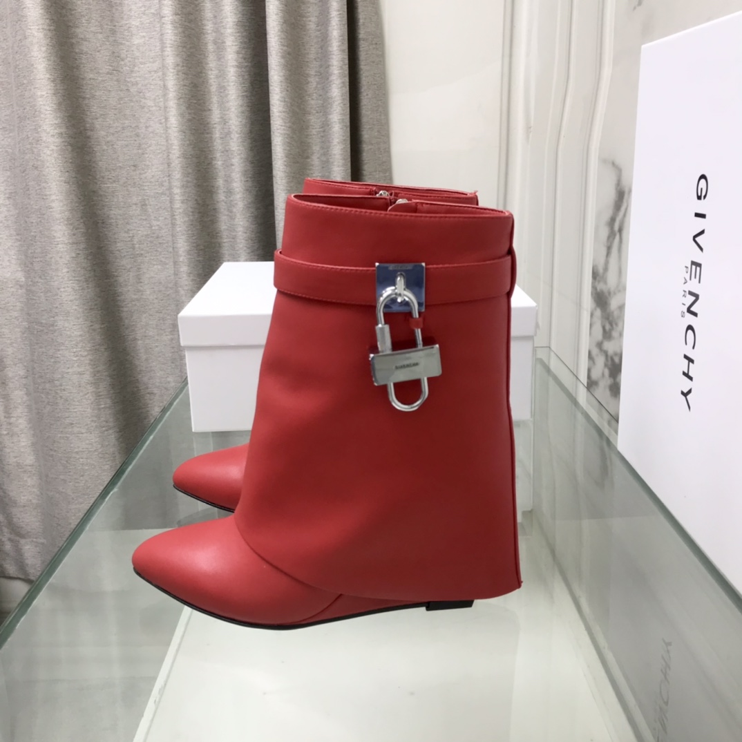 Bagsaaa Givenchy Shark Lock Ankle Short Boots in red leather